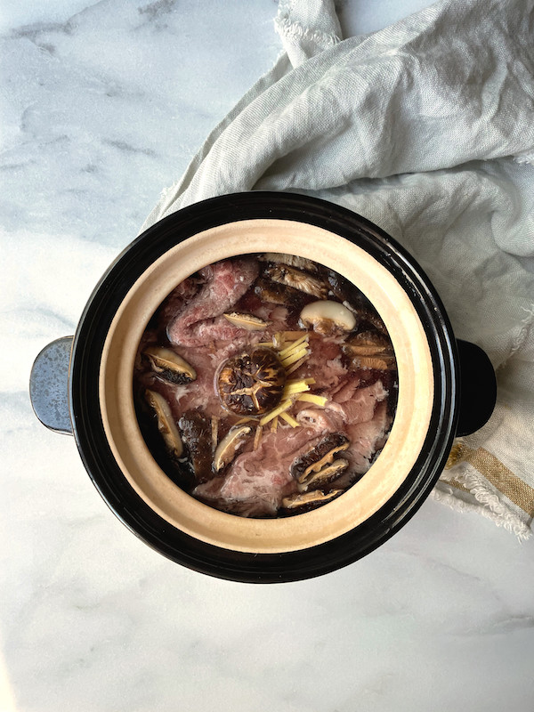 beef mushroom donabe ginger